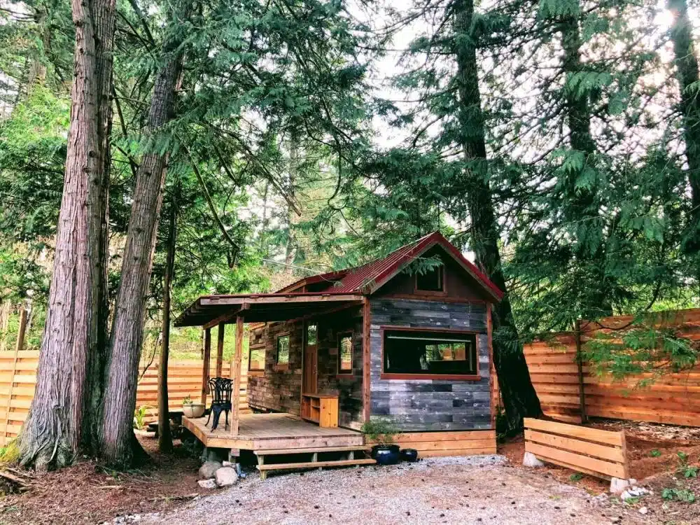 A Quiet Tiny House Sanctuary on Salt Spring Island